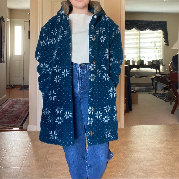 L.L. Bean Winter Jacket - Picture 4 of 5